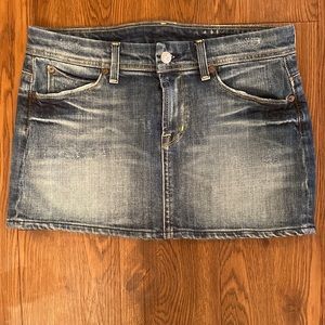 NWOT* Citizens Of Humanity distressed and fun Skirt size 27